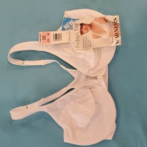 Warner's Friday's White Underwire Seamless Bra Size 38D